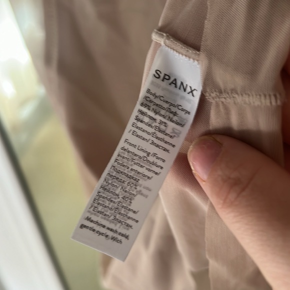 Spanx Haute Contour Nouveau Nude Slip - Picture 6 of 8
